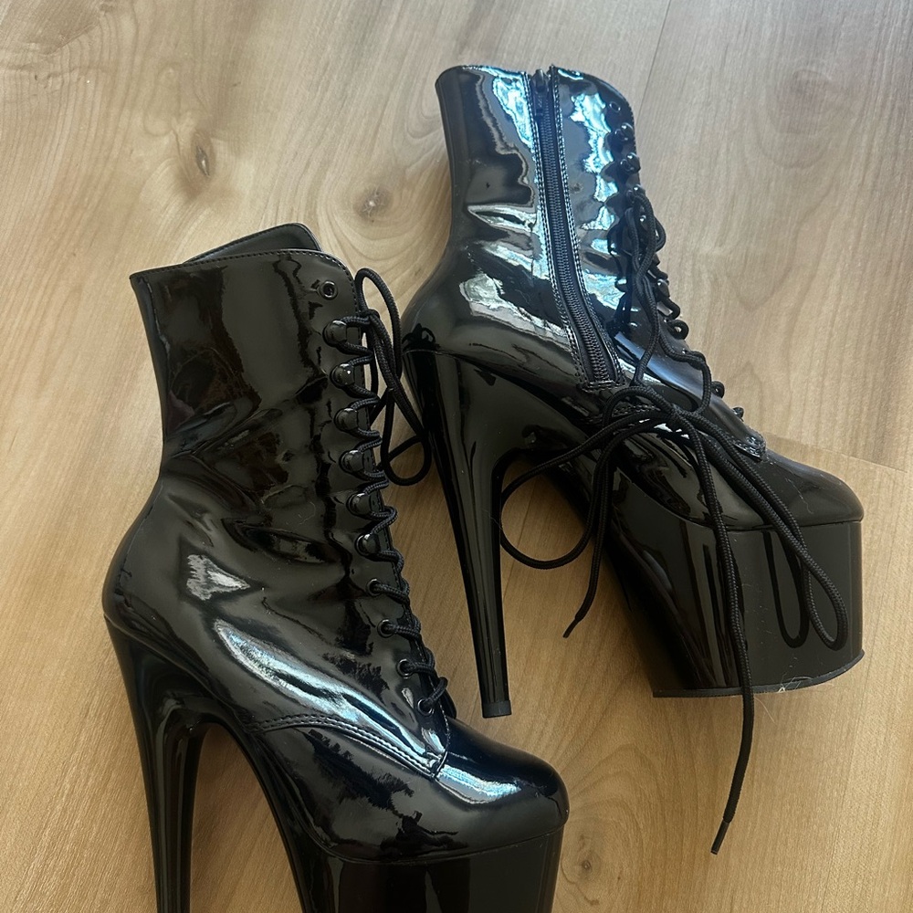 Pleaser Shiny Black Lace-Up Platform Heels - Picture 1 of 2